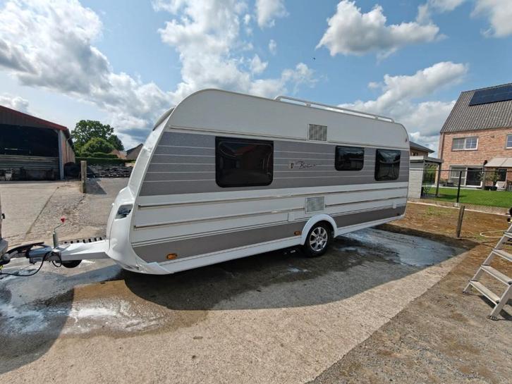 Tabbert Bottesini 2017, Caravans en Kamperen, Caravans, Particulier, tot en met 4, Rondzit, Tabbert, Frans bed, Omvormbare zithoek