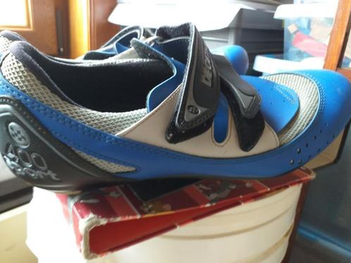 Decathlon P 44 fietsschoenen, Sport en Fitness, Wielrennen, Zo goed als nieuw, Schoenen, Ophalen of Verzenden