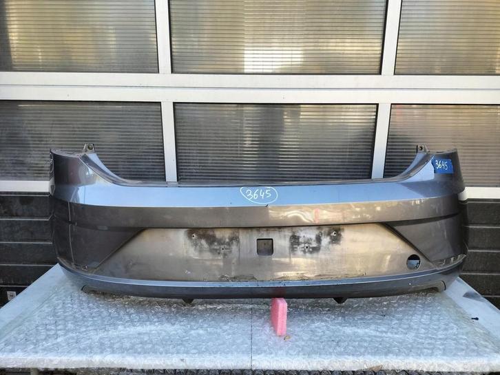 ZETEL LEON III ACHTERBUMPER 5F0807417, Autos : Pièces & Accessoires, Carrosserie & Tôlerie, Pare-chocs, Renault, Arrière, Utilisé