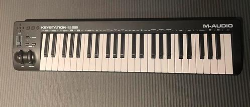 Keystation 49 mk3 | Synthesizer Midi- & piano stand | -60%, Muziek en Instrumenten, Midi-apparatuur, Zo goed als nieuw, Ophalen