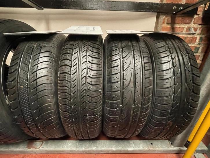 Banden -  velgen - Semperit - Pirelli - Norauto - Michelin, Auto-onderdelen, Banden en Velgen, Band(en), Ophalen of Verzenden