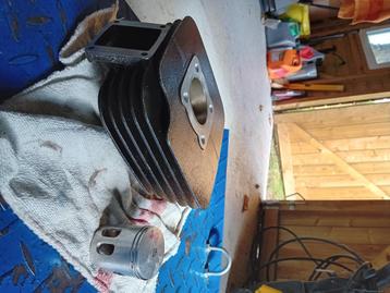 Cylindre de Yamaha yz80cc  beschikbaar voor biedingen