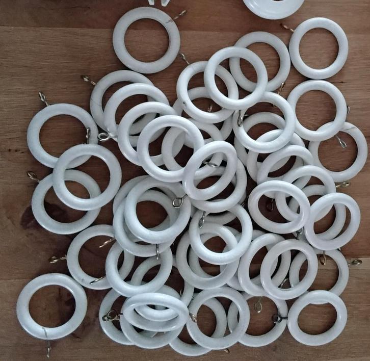 Gordijnringen wit hout 48 stuks  (nieuw), Huis en Inrichting, Stoffering | Gordijnen en Lamellen, Nieuw, Wit, Ophalen of Verzenden