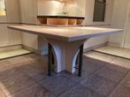 Marmeren keukentafel zacht rose, Huis en Inrichting, Tafels | Salontafels, Ophalen, Zo goed als nieuw