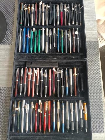 lot de vieux stylos de vitrine, stylo plume vintage 90-2000, Enlèvement, Neuf, Stylo, Parker