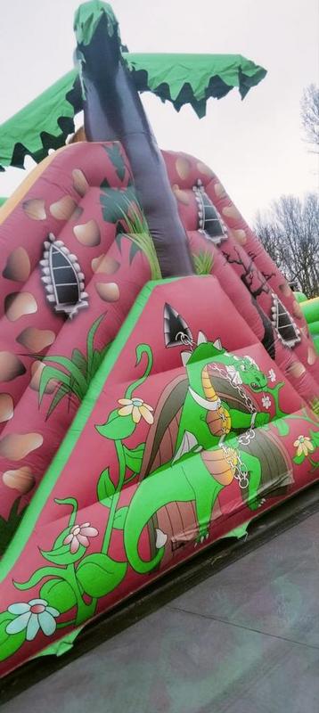 Draken run / Stormbaan / springkasteel beschikbaar voor biedingen