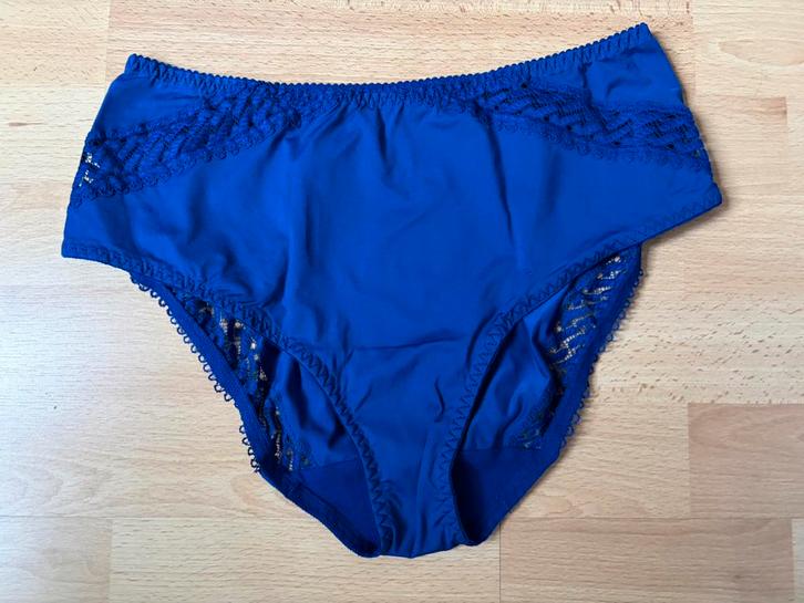 Slip Primadonna, maat 42. Nieuw!, Vêtements | Femmes, Sous-vêtements & Lingerie, Slip, Envoi