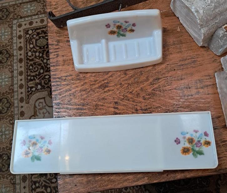 Vintage badkamer-set Sitap – Frankrijk (jaren 60–70), Doe-het-zelf en Bouw, Sanitair, Gebruikt, Wastafel, Ophalen