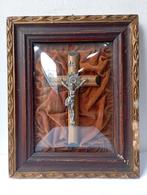 Vintage kruisbeeld iets groter dan een A4, Antiek en Kunst, Ophalen of Verzenden