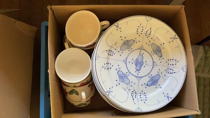 Servies,veel bloemetjes motieven, Antiek en Kunst, Antiek | Servies los, Ophalen