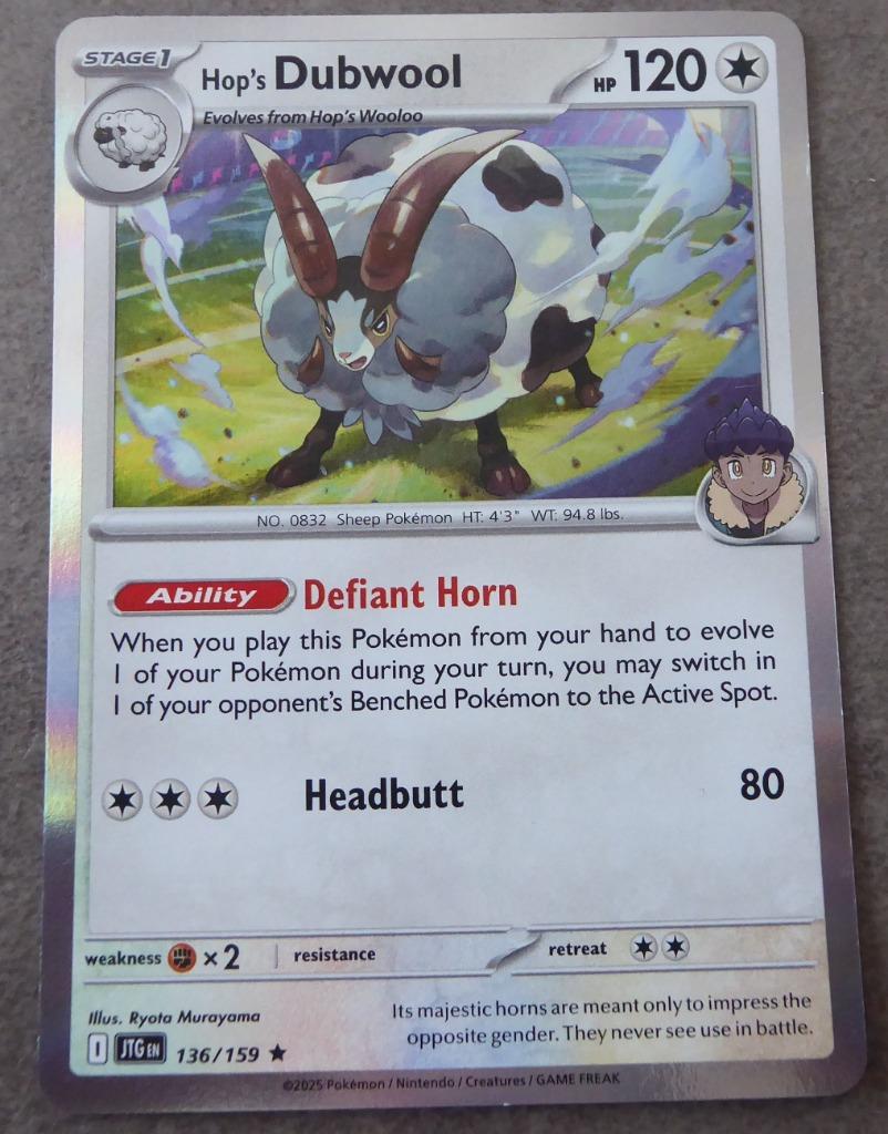 Carte Pokémon "Hop's Dubwool" #136/159 Rare HOLO - 2025, Enlèvement ou Envoi, Neuf