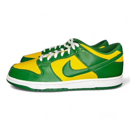 Nike Dunk Low Brazil - 45.5 - CU1727-700, Kleding | Heren, Schoenen, Nieuw, Sneakers, Overige kleuren, Verzenden