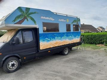 Heb je een saaie camper,graffiti stijl beschikbaar voor biedingen