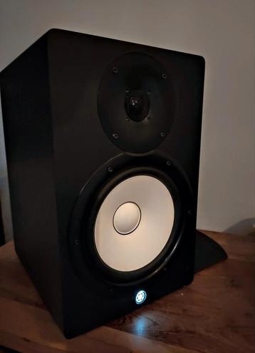 2  X Yamaha HS8 active speakers, zo goed als nieuw beschikbaar voor biedingen