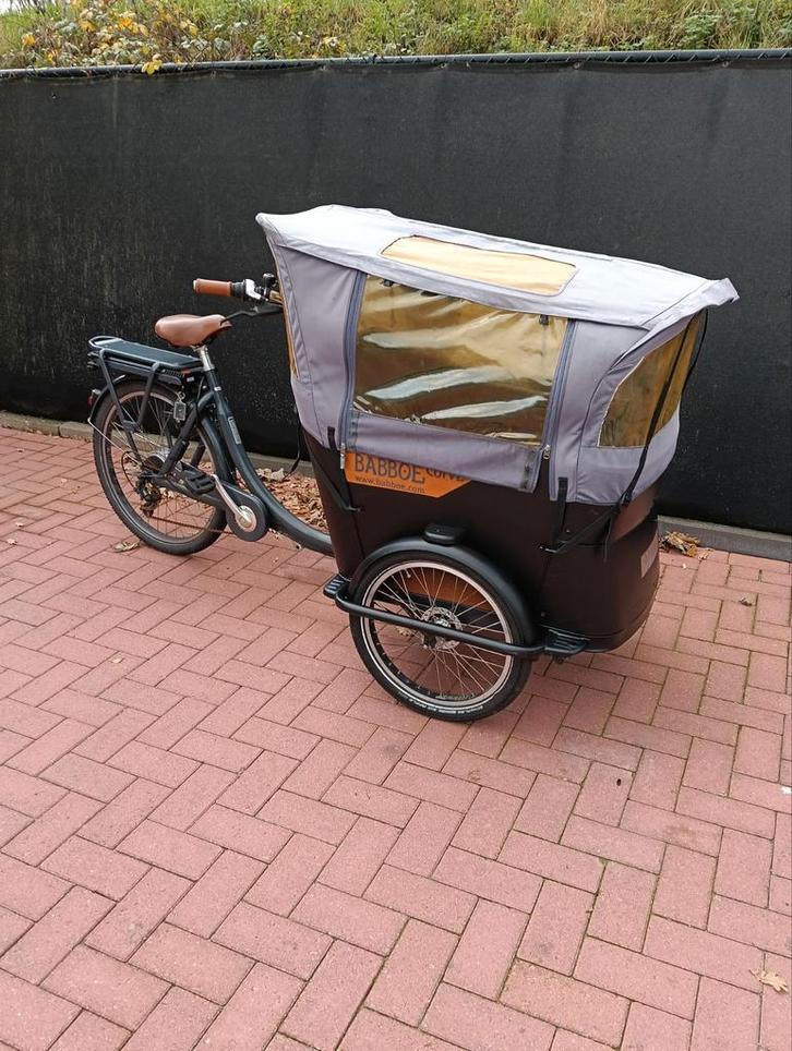 Garantie d'un an sur la nouvelle batterie du vélo cargo élec, Vélos & Vélomoteurs, Vélos | Vélos avec bac, Comme neuf, 4 enfants ou plus