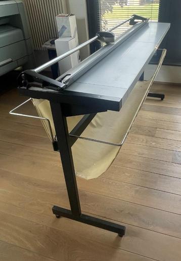 Snijtafel papier en plannen - Rowe 150cm. beschikbaar voor biedingen