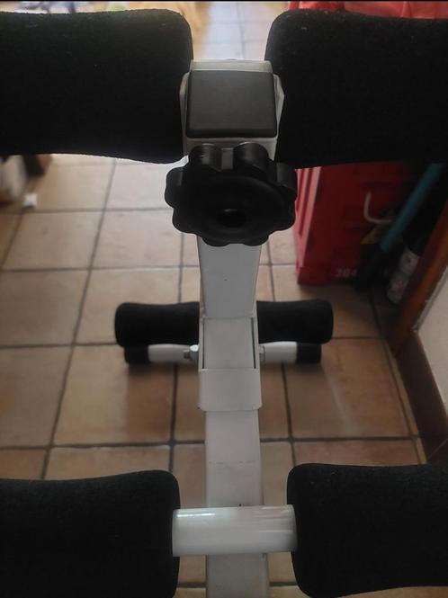 Opvouwbare, verstelbare, gevoerde buikspierbank, droomlichaa, Sport en Fitness, Fitnessmaterialen, Gebruikt, Fitnessbank, Benen