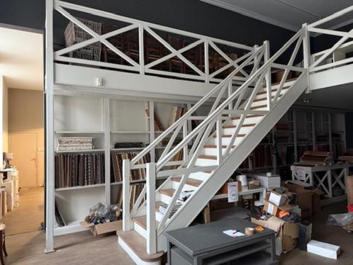 Superbe escalier cottage + balustrades, Doe-het-zelf en Bouw, Ladders en Trappen, Gebruikt, Trap, 2 tot 4 meter, Ophalen