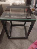 Leuk modern bijzettafeltje of klein salontafeltje, Ophalen, Glas