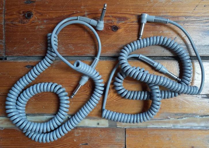 GUITAR KABELS, Muziek en Instrumenten, Kabels en Stekkers, Zo goed als nieuw, Instrument, Ophalen