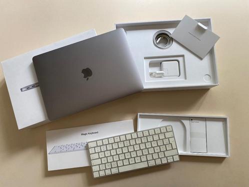 MacBook Air M1 (16 GB RAM, 256 GB SSD) + magisch toetsenbord, Computers en Software, Apple Macbooks, Zo goed als nieuw, MacBook