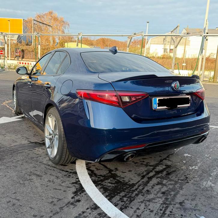 Alfa Roméo Giulia 2.2JTD Prête à être immatriculée, Autos, Alfa Romeo, Particulier, Giulia, ABS, Airbags, Air conditionné, Conduite autonome