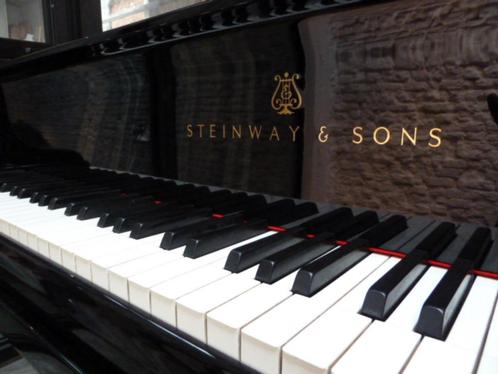 STEINWAY & SONS  TE HUUR OP JAARBASIS AAN SPOTPRIJS, Muziek en Instrumenten, Piano's, Zo goed als nieuw, Vleugel, Zwart, Hoogglans
