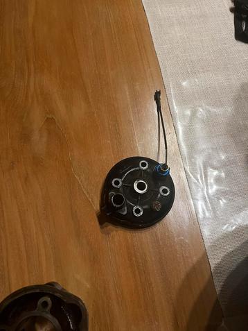 74 cc top te koop, Fietsen en Brommers, Ophalen of Verzenden, Zo goed als nieuw