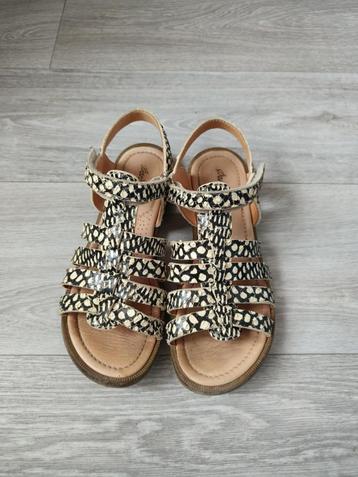 Lederen sandalen Ocra mt 34 beschikbaar voor biedingen
