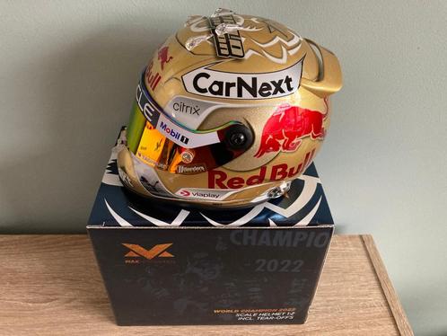 Max Verstappen 1:2 helm World Champion 2022 Red Bull RB18, Verzamelen, Automerken, Motoren en Formule 1, Nieuw, Formule 1, Ophalen of Verzenden
