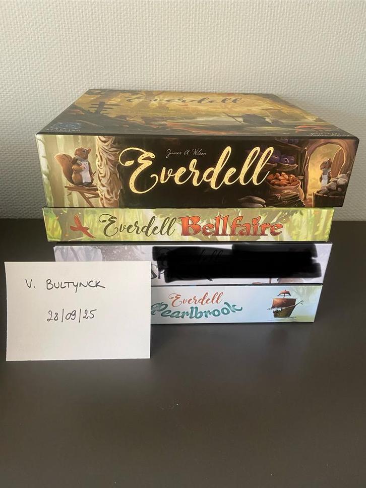 Everdell + uitbreidingen Engelstalig nieuwstaat, Hobby en Vrije tijd, Gezelschapsspellen | Bordspellen, Zo goed als nieuw, Een of twee spelers