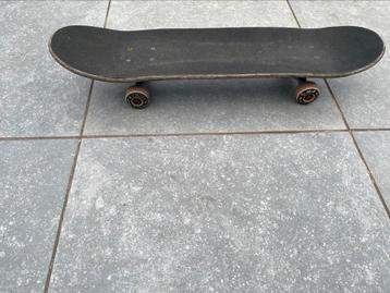 Skateboard  beschikbaar voor biedingen