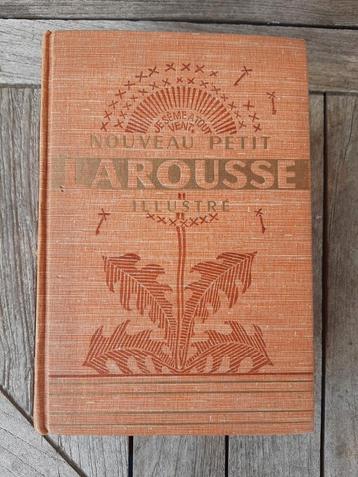 1952 ancien petit Larousse illustré à l'état neuf, Enlèvement ou Envoi, Comme neuf