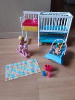 Barbie skipper- Parc & table à langer et ses 2 bébés., Enlèvement, Utilisé