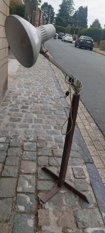 Ancienne lampe sur pied en bois, Enlèvement, Comme neuf, Bois