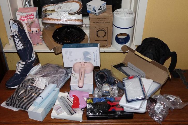 Nieuwe spullen/handel in 1 koop zie foto,s 25 euro voo alles, Antiek en Kunst, Curiosa en Brocante, Verzenden