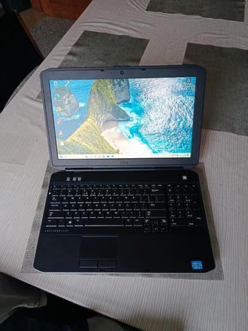 Dell latitude 15 inch laptop met windows 11, gebruiksklaar beschikbaar voor biedingen