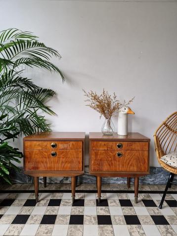 Vintage midcentury kastjes | nachtkastjes | retro beschikbaar voor biedingen