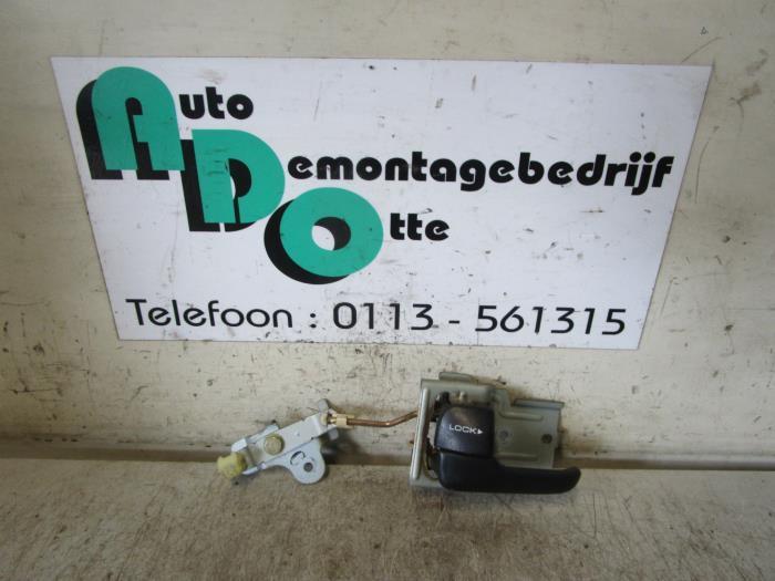 Poignée portière 2portes gauche d'un Mazda MX-6 (MX-6 92-), Autos : Pièces & Accessoires, Carrosserie & Tôlerie, Mazda, Utilisé