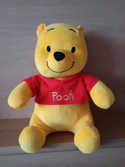 Negen _ Winnie de Poeh/Winnie de Poeh, Kinderen en Baby's, Speelgoed | Knuffels en Pluche, Zo goed als nieuw, Ophalen of Verzenden