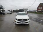 Mercedes A180 Dégât des eaux !!!, Autos, Mercedes-Benz, 90 kW, Achat, Entreprise, Boîte manuelle