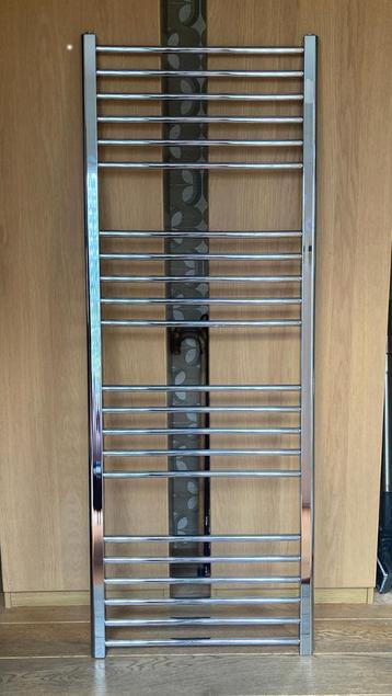 Handdoekdroger, radiator in nieuwe staat beschikbaar voor biedingen