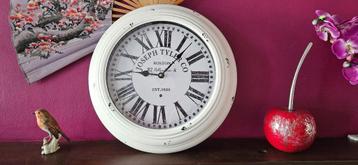Horloge mural beschikbaar voor biedingen