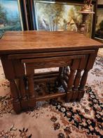 Zeer mooie voleiken bijzettafeltjes ,in zeer goede staat., Enlèvement