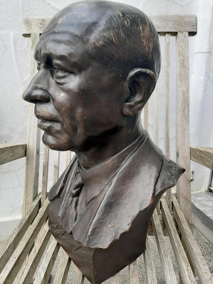 Grote bronzen buste gesigneerd Ad.Mertens (1910-1968), Antiek en Kunst, Kunst | Beelden en Houtsnijwerken, Ophalen of Verzenden