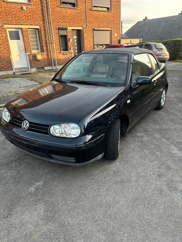 Vw golf 4 cabriolet 1.6 essence premier propriétaire 