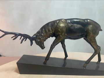 Statue de cerf en cuivre, Enlèvement