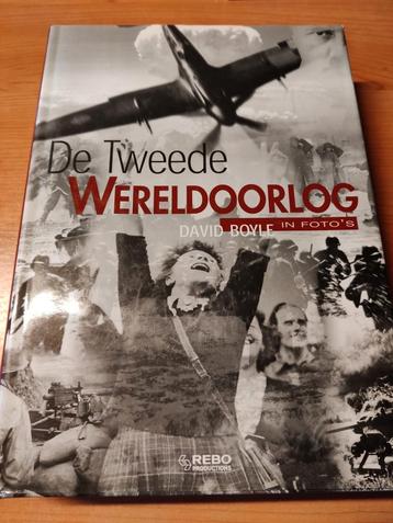 Boek-De Tweede Wereldoorlog in foto's (2000-David Boyle) beschikbaar voor biedingen