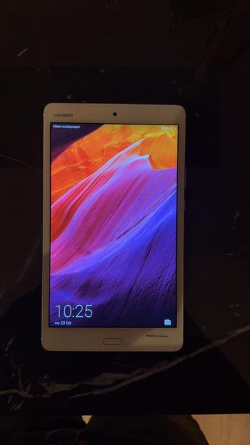 Huawei tabletten 32gb zo goed als nieuw met Sim 