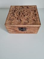 Houten kistje - juwelenkistje gesculpteerd op deksel, Antiek en Kunst, Ophalen of Verzenden